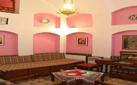 سوئیت دو بلکس دو نفره (اقامت با صبحانه)