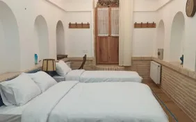 اتاق سه تخته ماهتاب (اقامت با صبحانه)