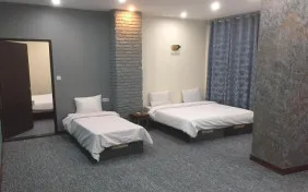 اتاق پنج تخته ممتاز (اقامت با صبحانه)