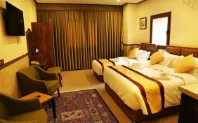 اتاق سه تخته (اقامت با صبحانه)