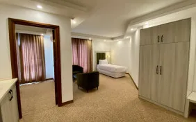 سوئیت جونیور یک خوابه سه نفره