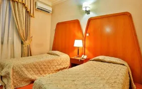 دوتخته توئین پشت به دریا (اقامت با صبحانه)