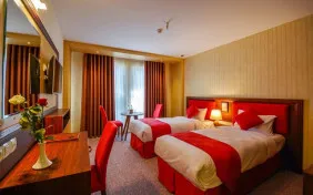 اتاق دو تخته توئین (اقامت با صبحانه)