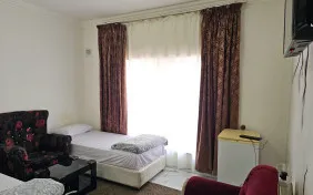 اتاق یک تخته (اقامت بدون صبحانه)