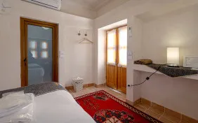 اتاق 115 گوشواره شاهنشین (اقامت با صبحانه)