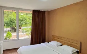 سوئیت دوخوابه چهارتخته (اقامت با صبحانه)