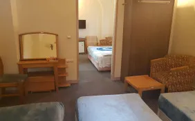 سوییت چهار تخته (اقامت با صبحانه)