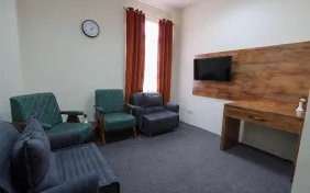 سوئیت یک خوابه چهار نفره (دوتخته دبل+کاناپه تخت شو) (اقامت بدون صبحانه)