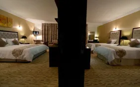 سوئیت لوکس یک خوابه پنج تخته (اقامت با صبحانه)