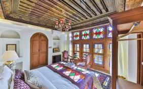 اتاق دوتخته نرگس(دبل شاه نشین) (اقامت باصبحانه)