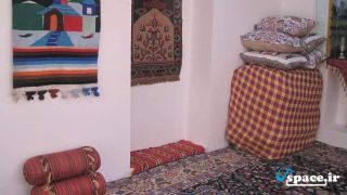 اتاق ۱۷ متری فاقد سرویس بهداشتی اختصاصی (همکف)