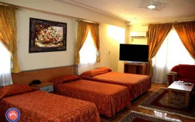 اتاق سه تخته (اقامت با صبحانه)