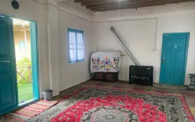 اتاق سه نفره طبقه دوم (اقامت بدون صبحانه)