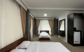 اتاق سه تخته ( دبل + سینگل ) (اقامت با صبحانه)