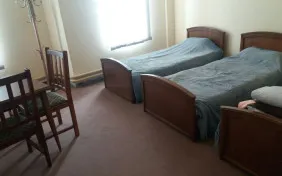 اتاق سه تخته (فاقد سرویس بهداشتی و حمام) (اقامت)