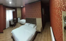 اتاق سه تخته (اقامت با صبحانه)