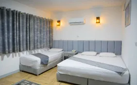 اتاق سه تخته (اقامت باصبحانه)