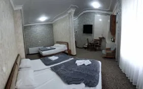 اتاق پنج تخته (اقامت با صبحانه)