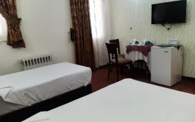 اتاق سه تخته (اقامت با صبحانه)