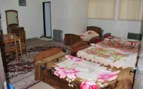 سوئیت پنج نفره (اقامت)