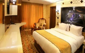 اتاق فیستا (عروس داماد) (اقامت با صبحانه)