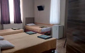 اتاق چهار تخته (اقامت با صبحانه)