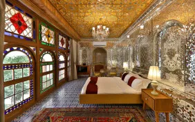 اتاق دوتخته دبل تالارآئینه رویال vip (اقامت باصبحانه)