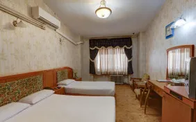 سوئیت چهار نفره (اقامت با صبحانه)