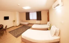 اتاق سه تخته(سینگل) (اقامت با صبحانه)