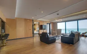 سوییت استاندارد دوتخته ویو دریا طبقات 2 تا 8 (اقامت باصبحانه)