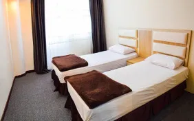 اتاق دو تخته توئین C (اقامت با صبحانه)