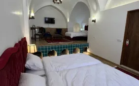 اتاق چهار تخته دوگنبد (اقامت با صبحانه)