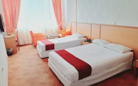 اتاق سه تخته (اقامت با صبحانه)