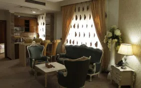 سوئیت دو خوابه چهار نفره رویال (اقامت با صبحانه)