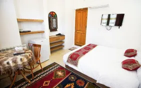 اتاق دوتخته دبل102 (اقامت باصبحانه)