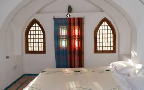 اتاق پنج تخته فیروزه (اقامت با صبحانه)