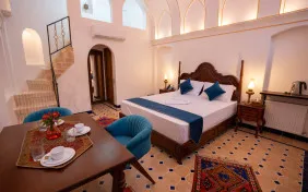 اتاق دوبلکس لچک ترنج vip ( دوتخته و کف خواب ) (اقامت با صبحانه)