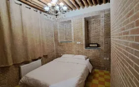 اتاق دوتخته دبل آقابزرگ (اقامت باصبحانه)