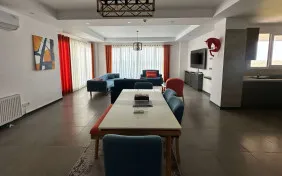 دوخوابه چهارتخته فلت آپارتمانی طبقه11 (اقامت با صبحانه)