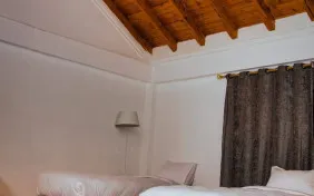 اتاق سه تخته مستر (اقامت با صبحانه)