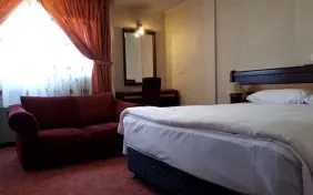 اتاق یک تخته (اقامت با صبحانه)