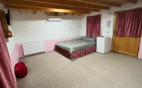 کلبه شش نفره دیلمایی(چهارتخته+کف خواب) (اقامت باصبحانه)