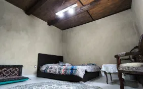 اتاق هشت نفره اِزدار(دوتخته+کفخواب) (اقامت بدون صبحانه)