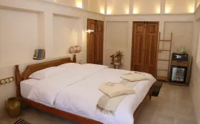 اتاق دوتخته دبل آشیانه هدهد (اقامت با صبحانه)