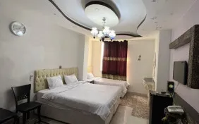 اتاق سه تخته رو به دریا (اقامت صبحانه)