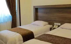 اتاق پنج تخته (اقامت با صبحانه)