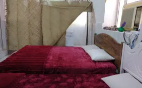 اتاق شش تخته ماجرای رنگی (اقامت تک)