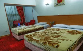 اتاق سه تخته (اقامت با صبحانه)