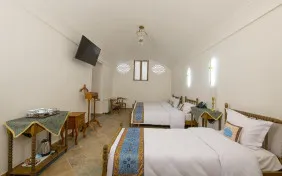 اتاق چهارنفره شمس ایران 1 (اقامت با صبحانه)