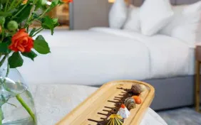 اتاق سه تخته اگزکیوتیو بالکن دار (اقامت با صبحانه)